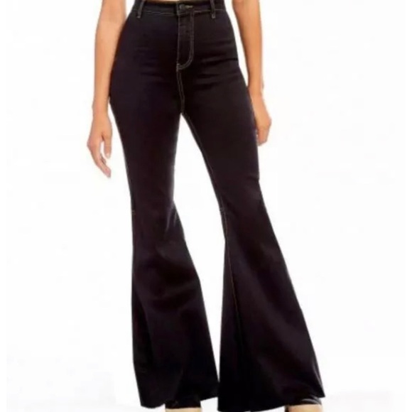 chelsea and violet bell bottom jeans